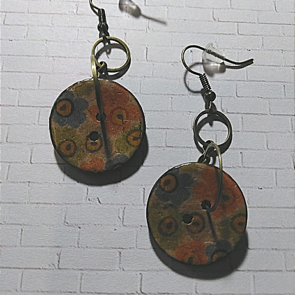 Boho button earrings - Picture 2 of 2